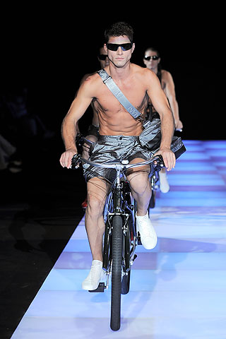 Emporio Armani / - 2010